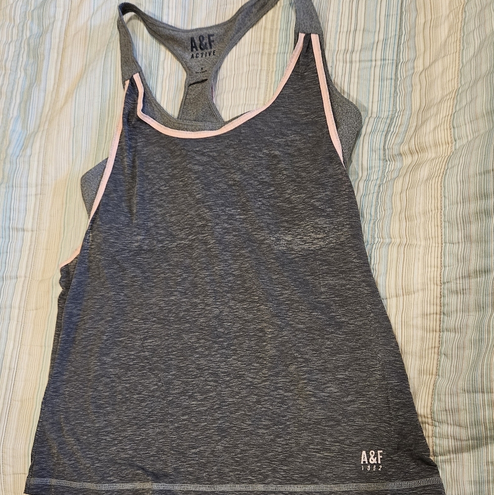 A&F Active top